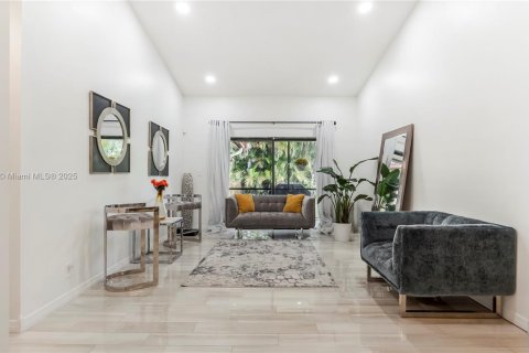 Villa ou maison à vendre à Coral Springs, Floride: 3 chambres, 152.64 m2 № 1973919 - photo 4