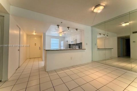 Copropriété à vendre à Lauderhill, Floride: 2 chambres, 117.06 m2 № 2048726 - photo 8