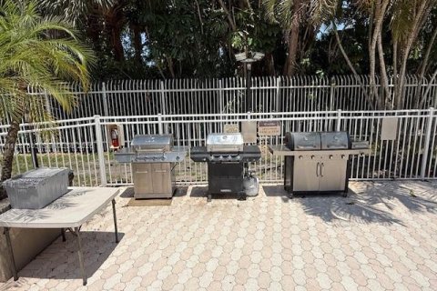 Copropriété à vendre à Lauderhill, Floride: 2 chambres, 117.06 m2 № 2048726 - photo 22