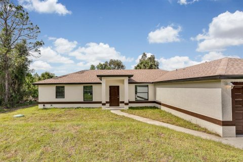 House in Lehigh Acres, Florida 4 bedrooms, 144.93 sq.m. № 1909138 - photo 19