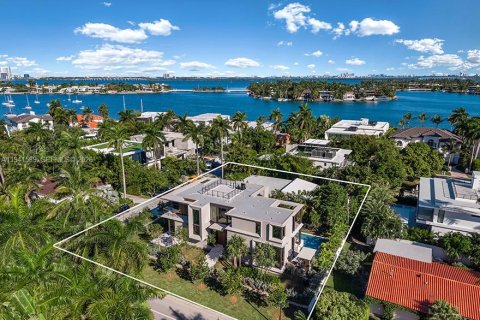 Casa en venta en Miami Beach, Florida, 6 dormitorios, 398.18 m2 № 2002673 - foto 3
