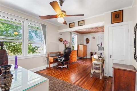 Купить виллу или дом в Лейк-Уэльс, Флорида 9 комнат, 265.33м2, № 1797764 - фото 28