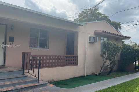 Apartment in Miami, Florida 188.96 sq.m. № 2031746 - photo 9