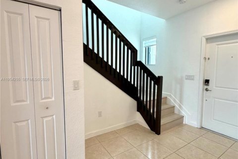 Adosado en alquiler en Miami, Florida, 3 dormitorios, 137.31 m2 № 2010218 - foto 10