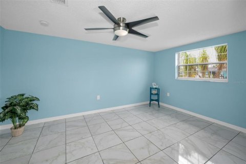 House in Hudson, Florida 2 bedrooms, 89.19 sq.m. № 1850943 - photo 24