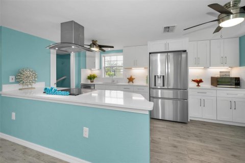 House in Hudson, Florida 2 bedrooms, 89.19 sq.m. № 1850943 - photo 17