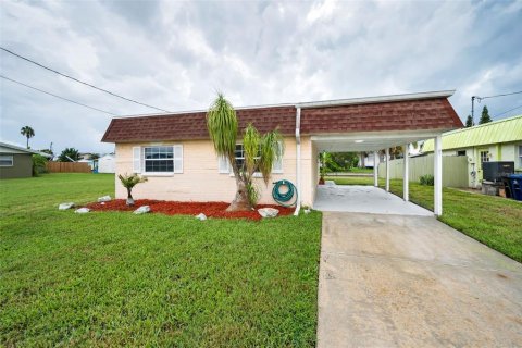 House in Hudson, Florida 2 bedrooms, 89.19 sq.m. № 1850943 - photo 6