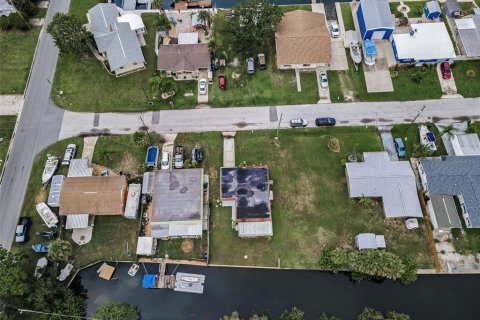 House in Hudson, Florida 2 bedrooms, 89.19 sq.m. № 1850943 - photo 9