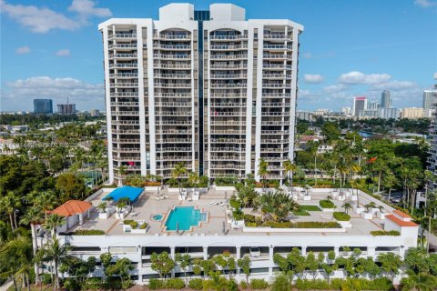 Copropriété à louer à Aventura, Floride: 2 chambres, 142.14 m2 № 1999145 - photo 26