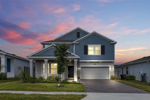 House in Davenport, Florida 5 bedrooms, 305.28 sq.m. № 2210924 - photo 2