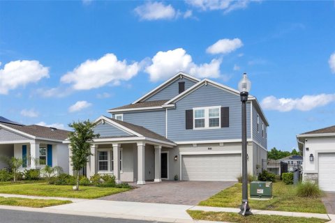 House in Davenport, Florida 5 bedrooms, 305.28 sq.m. № 2210924 - photo 4