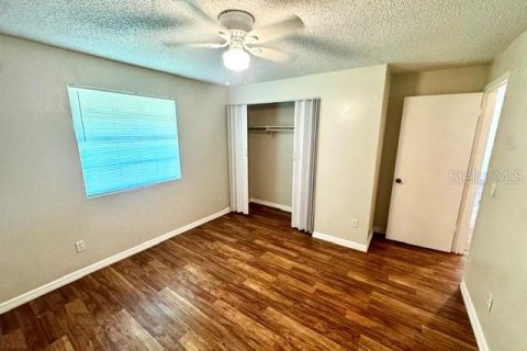 House in Tampa, Florida 2 bedrooms, 80.27 sq.m. № 2379049 - photo 11