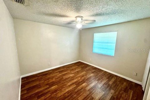 House in Tampa, Florida 2 bedrooms, 80.27 sq.m. № 2379049 - photo 10