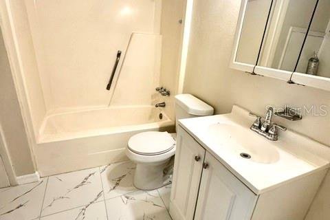 House in Tampa, Florida 2 bedrooms, 80.27 sq.m. № 2379049 - photo 15