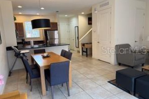 Adosado en venta en Kissimmee, Florida, 2 dormitorios, 125.42 m2 № 1900723 - foto 5