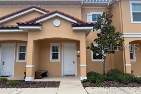 Adosado en venta en Kissimmee, Florida, 2 dormitorios, 125.42 m2 № 1900723 - foto 1