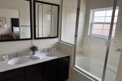 Adosado en venta en Kissimmee, Florida, 2 dormitorios, 125.42 m2 № 1900723 - foto 13