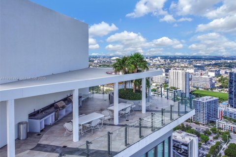 Condo in Miami, Florida, 2 bedrooms  № 1994367 - photo 26