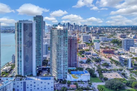 Condo in Miami, Florida, 2 bedrooms  № 1994367 - photo 23
