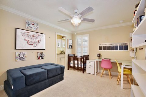 House in Windermere, Florida 4 bedrooms, 303.79 sq.m. № 1807336 - photo 24