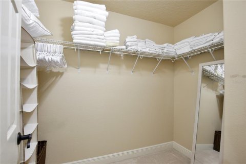 House in Windermere, Florida 4 bedrooms, 303.79 sq.m. № 1807336 - photo 20