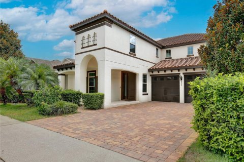 House in Windermere, Florida 4 bedrooms, 303.79 sq.m. № 1807336 - photo 1