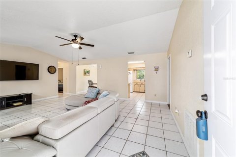 Villa ou maison à vendre à Ocala, Floride: 3 chambres, 129.51 m2 № 1812929 - photo 5