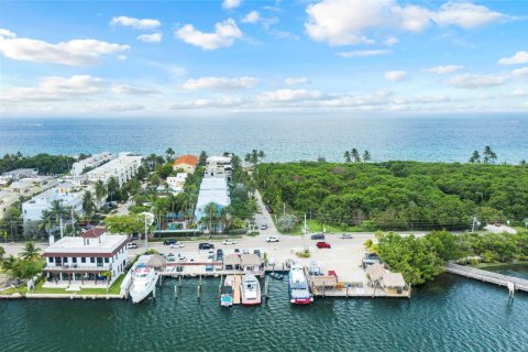 Adosado en venta en Hollywood, Florida, 3 dormitorios, 185.8 m2 № 1958892 - foto 4