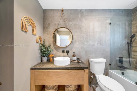 Adosado en venta en Hollywood, Florida, 3 dormitorios, 185.8 m2 № 1958892 - foto 25