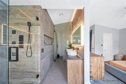 Adosado en venta en Hollywood, Florida, 3 dormitorios, 185.8 m2 № 1958892 - foto 19