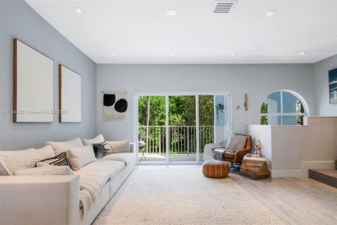 Adosado en venta en Hollywood, Florida, 3 dormitorios, 185.8 m2 № 1958892 - foto 28