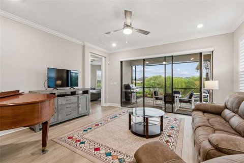 House in Wesley Chapel, Florida 2 bedrooms, 157.38 sq.m. № 2316635 - photo 5