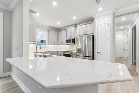 House in Wesley Chapel, Florida 2 bedrooms, 157.38 sq.m. № 2316635 - photo 7