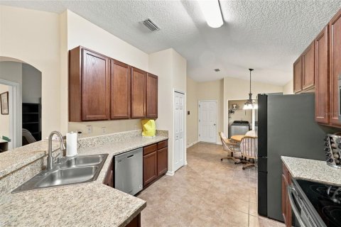 House in Gainesville, Florida 3 bedrooms, 152.82 sq.m. № 2424170 - photo 26