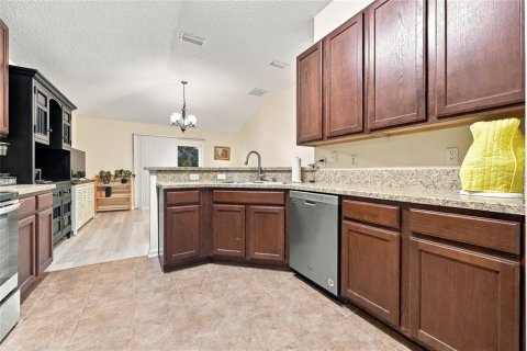 House in Gainesville, Florida 3 bedrooms, 152.82 sq.m. № 2424170 - photo 28