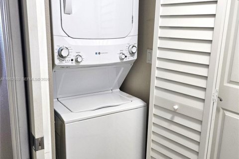 Condo in Palm Coast, Florida, 3 bedrooms  № 2025425 - photo 24