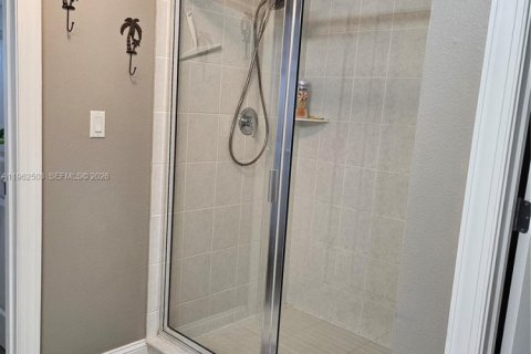 Condo in Palm Coast, Florida, 3 bedrooms  № 2025425 - photo 19