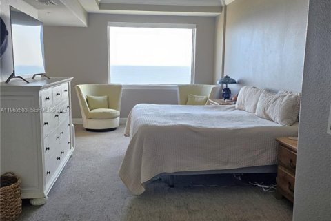 Condo in Palm Coast, Florida, 3 bedrooms  № 2025425 - photo 16