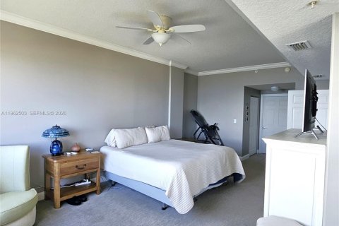 Condo in Palm Coast, Florida, 3 bedrooms  № 2025425 - photo 15