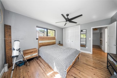 Villa ou maison à vendre à Palmetto Bay, Floride: 3 chambres, 199.09 m2 № 1898380 - photo 12