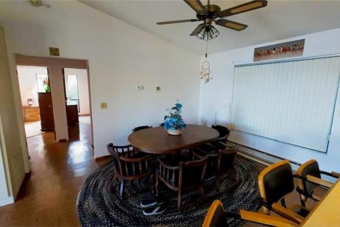 House in Homosassa, Florida 2 bedrooms, 98.1 sq.m. № 2109762 - photo 2