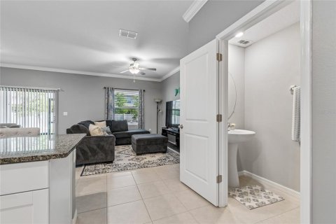 Купить таунхаус в Ленд-о-Лейкс, Флорида 5 комнат, 148.74м2, № 2228207 - фото 4