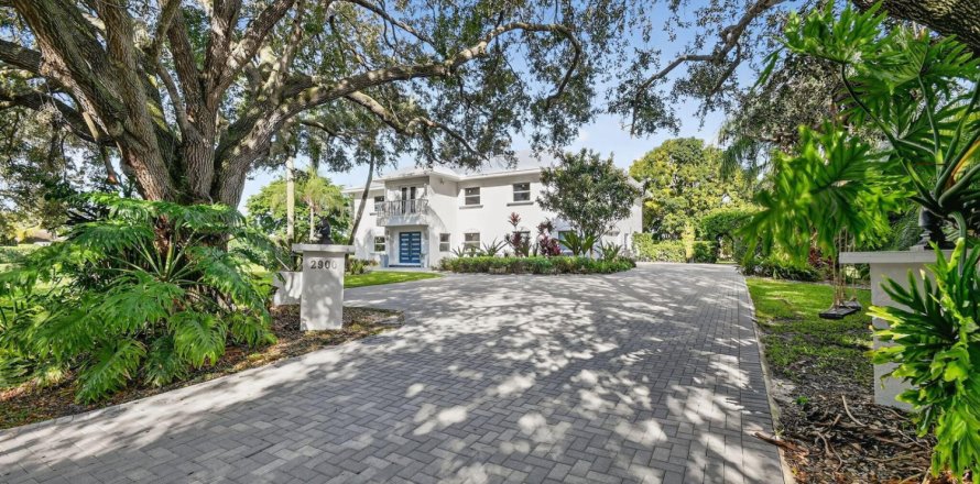 Casa en Wellington, Florida 5 dormitorios, 314.94 m2 № 2256446