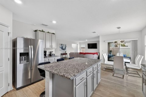 Casa en venta en Mount Dora, Florida, 4 dormitorios, 253.16 m2 № 2056047 - foto 6