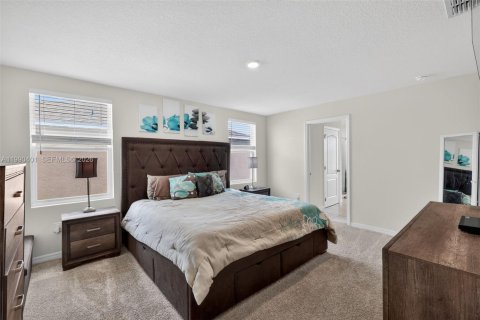 Casa en venta en Mount Dora, Florida, 4 dormitorios, 253.16 m2 № 2056047 - foto 15