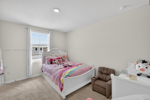 Casa en venta en Mount Dora, Florida, 4 dormitorios, 253.16 m2 № 2056047 - foto 19