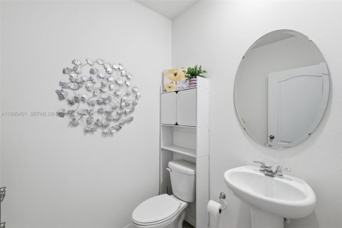 Casa en venta en Mount Dora, Florida, 4 dormitorios, 253.16 m2 № 2056047 - foto 11