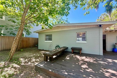 House in Orlando, Florida 2 bedrooms, 119.38 sq.m. № 2094695 - photo 23