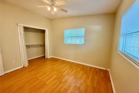 House in Orlando, Florida 2 bedrooms, 119.38 sq.m. № 2094695 - photo 20