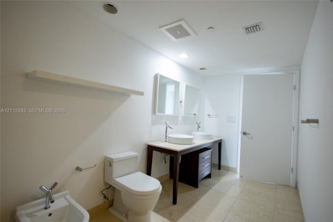Copropriété à vendre à Miami, Floride: 2 chambres, 153.66 m2 № 2431310 - photo 12